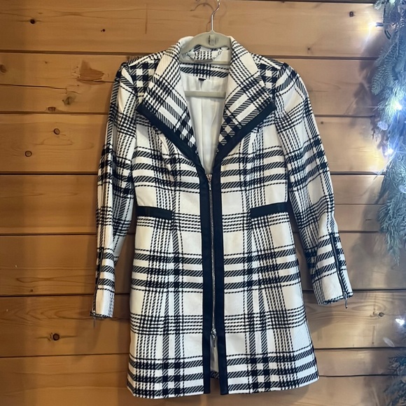WHBM Plaid Coat - Picture 1 of 11